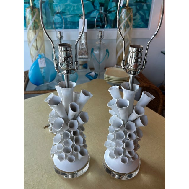 Vintage Pair Porcelain Faux Coral Tubes Table Lamps Lucite Base Newly Wired For Sale - Image 10 of 13