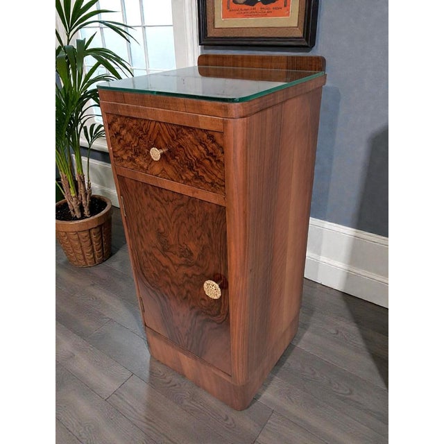 Art Deco Bedside Cabinets in Walnut, 1930, Set of 2 For Sale - Image 13 of 18