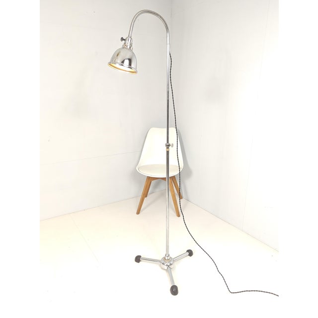 Art Deco Bauhaus Chrome-Metal Gooseneck Floor Lamp by Christian Dell for Maquet, 1930s For Sale - Image 18 of 18
