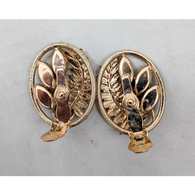 Brown Vintage 1950s Signed Napier Goldtone Faux-Topaz & Citrine Fern Clip Earrings-2 Pieces For Sale - Image 8 of 8