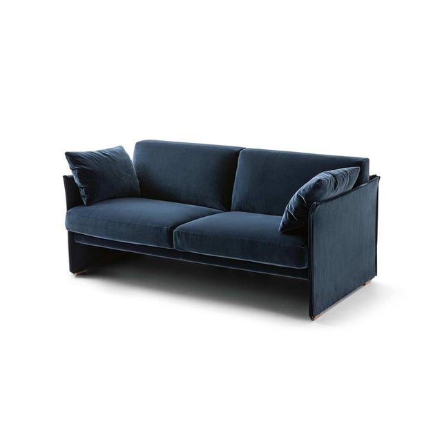 Mario bellini duc-duc sofa for cassina the latest version of the duc sofa, updated in both comfort and seat size, retains...