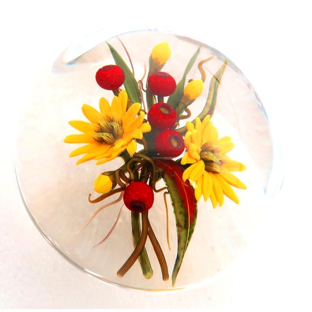 Yellow Chris Buzzini (American B. 1949) -One of a Kind Magnificent Paperweight From the Widely Acclaimed Glass Artist Extraordinaire For Sale - Image 8 of 18