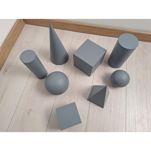 Molteni Wooden Geometric-Shape Ornaments in Light Blue Lacquer from Molteni, 1990s, Set of 8 For Sale - Image 4 of 14