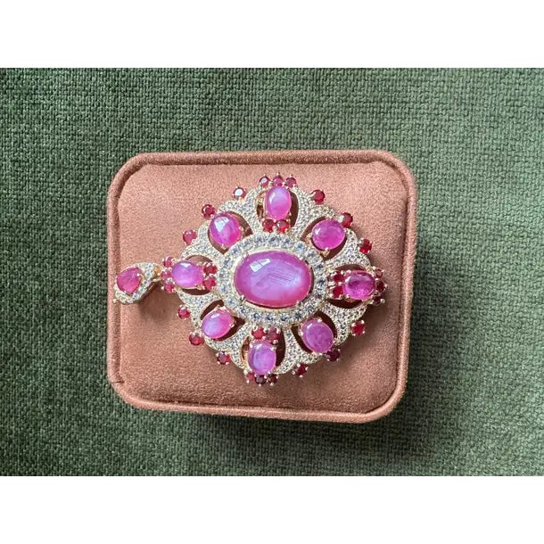 Bochic “Orient” 60 Carat Multi Ruby Brooch Set In 18K Gold & Silver For Sale - Image 4 of 12