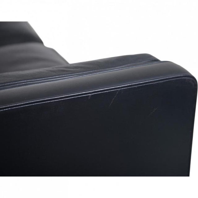 Vintage 2213 Three-Seater Sofa in Black Leather by Børge Mogensen, 1980s For Sale - Image 16 of 18