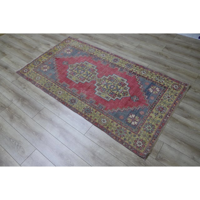 Traditional 1960s Bohemian Style Hand Knotted Red Oushak Rug For Sale - Image 3 of 10
