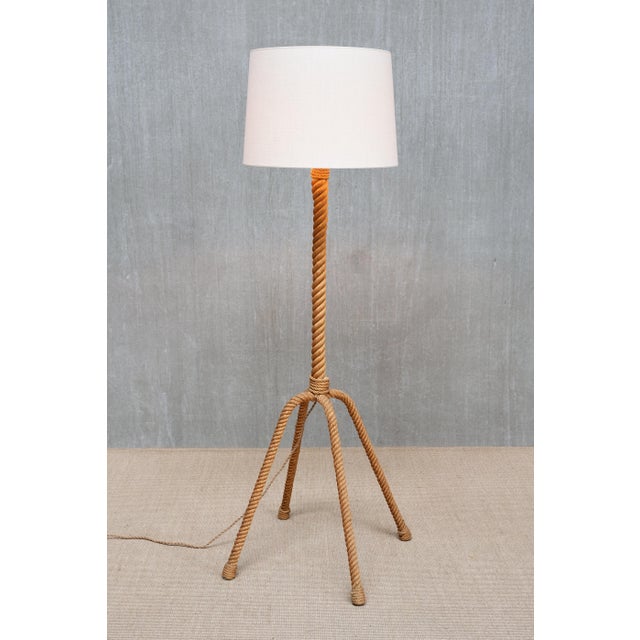 4-Legged Floor Lamp in Braided Rope by Adrien Audoux & Frida Minet, France, 1950s For Sale - Image 6 of 11