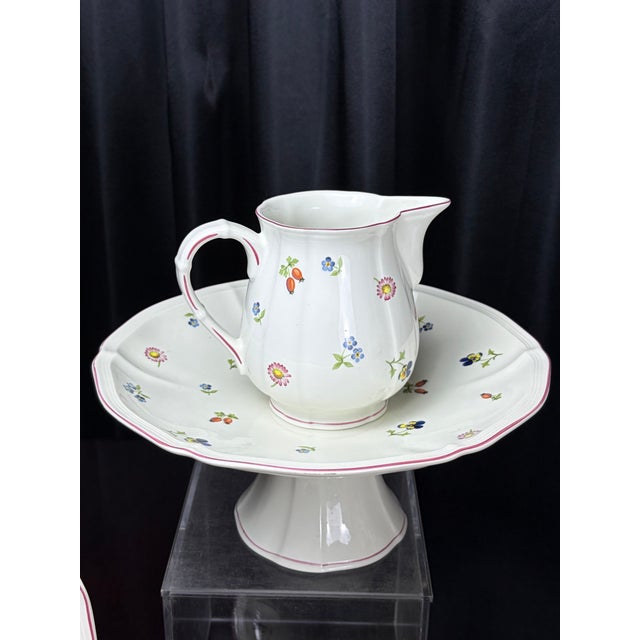 Vintage English Villeroy & Boch "Petite Fleur" Porcelain Dinnerware & Serving Set - 58 Pieces For Sale - Image 11 of 18