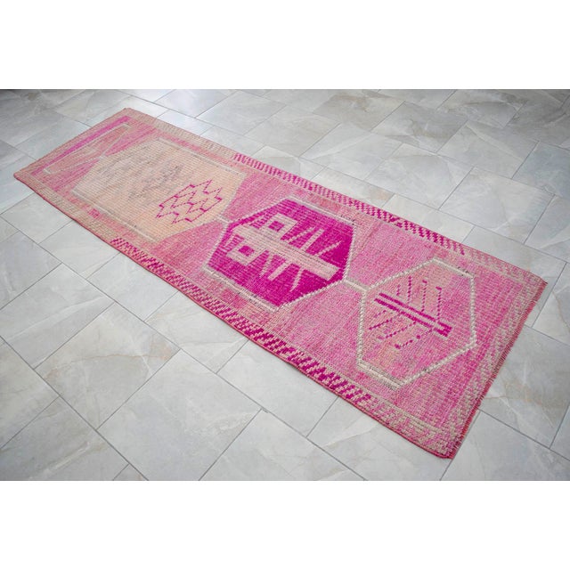 1960s Vintage Turkish Hand-Knotted Runner Rug Pink Hallway Kitchen Decor - 2′10″ × 8′8″ For Sale - Image 5 of 13