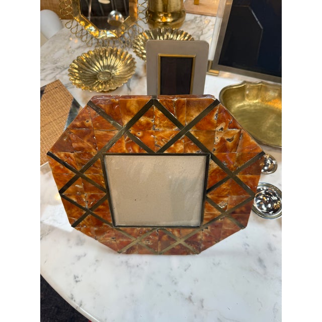 1960s Cornici Amber Shell and Brass Geometric Picture Frame For Sale - Image 5 of 8