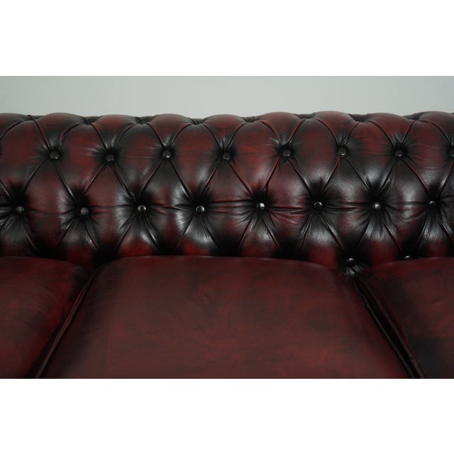 English Style Leather Tufted Chesterfield Sofa For Sale In Philadelphia - Image 6 of 18