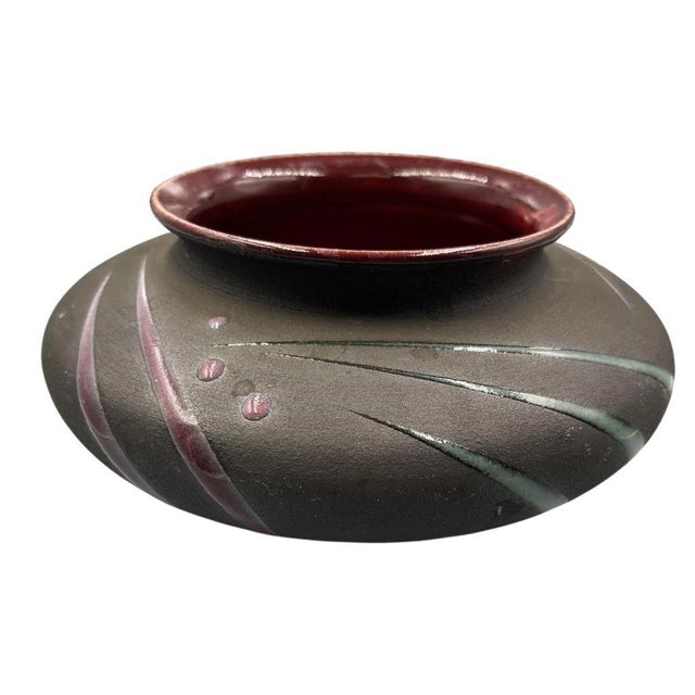 Late 20th Century Michael Cho Studio Art Pottery Vase – Handcrafted Signed Ceramic Vessel For Sale - Image 4 of 7