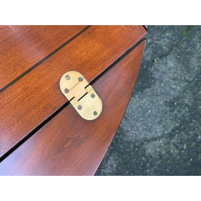 Henkel Harris Vintage Henkel Harris Butlers Tray Coffee Table For Sale - Image 4 of 12