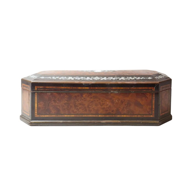 Wood 19th Century French Napoleon III Jewelry Box With Original Key For Sale - Image 7 of 8