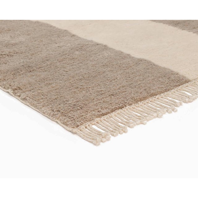 Early 21st Century Hand-Knotted Wool Premium Rug by Azele Studio For Sale - Image 5 of 9