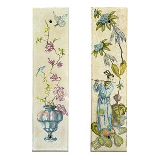 Mid-20th Century Chinoiserie Verre Églomisé Reverse Painted Glass Push Plates - A Pair For Sale