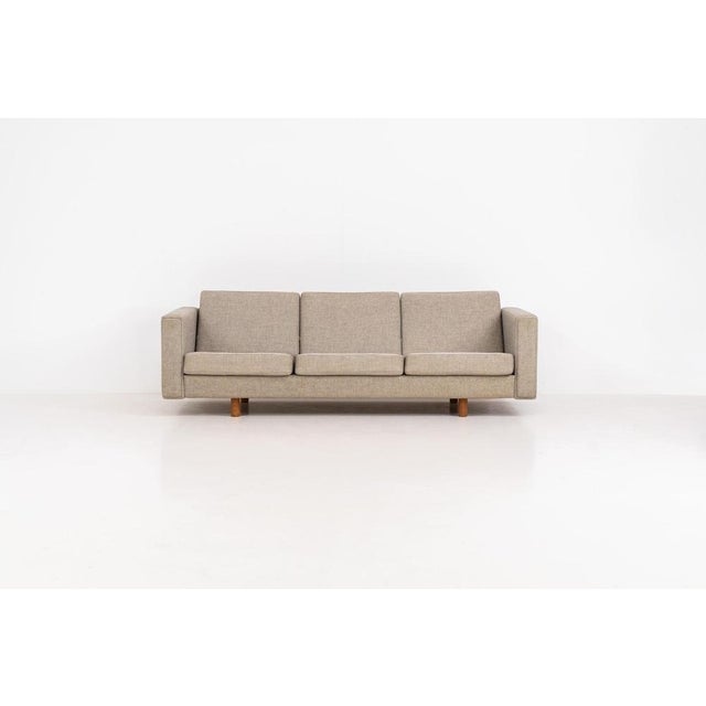 GE300 3-Seater Sofa by Hans J. Wegner for Getama For Sale - Image 3 of 12