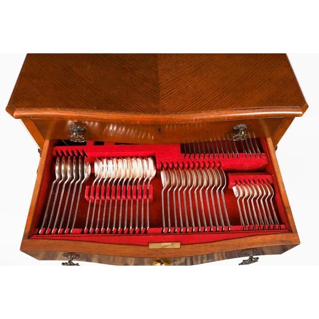 Vintage English Silver-Plated Cased Cutlery Canteen, 1940s, Set of 110 For Sale - Image 17 of 18