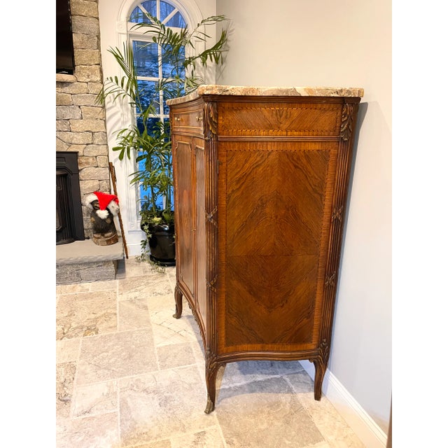 French Early 1900s French Louis XV Satinwood Inlaid Marble Top Tall Chest Wardrobe Dresser For Sale - Image 3 of 12