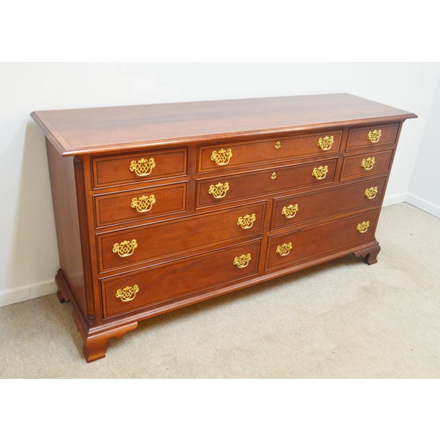 Traditional Stickley Mahogany Dresser For Sale - Image 3 of 12