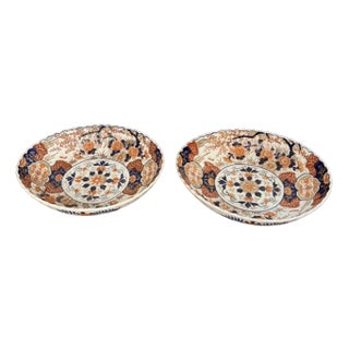 Large Japanese Imari Scalloped Edge Bowls, 1900s, Set of 2 For Sale