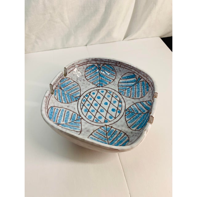 1960s Circa 1960s Blue and White Attributed to Bitossi Pottery Ashtray Vessel Made in Italy For Sale - Image 5 of 7