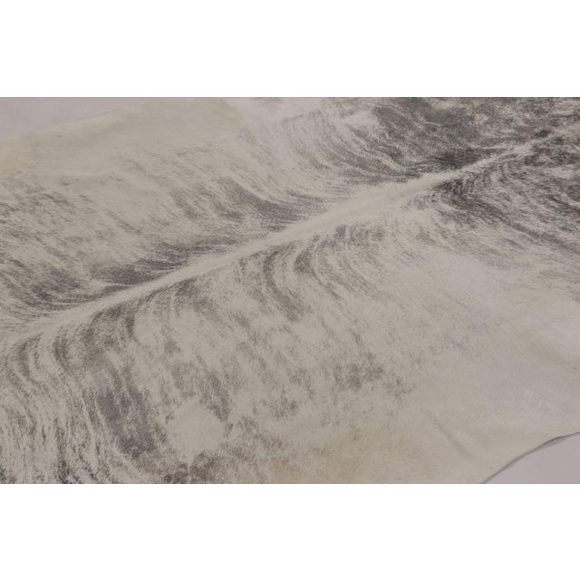 Late 20th Century Rug & Kilim’s Large Cowhide Rug in Light Gray and Cream Tones For Sale - Image 5 of 8