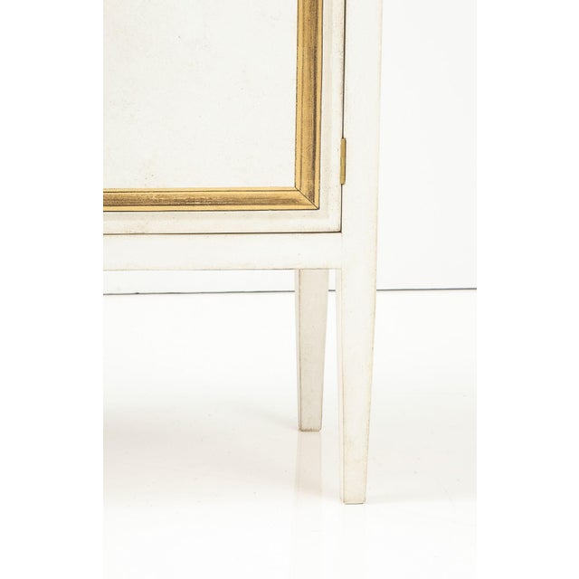 French Handpainted Ivory and Gold Trompe l'Oeil Cabinet or Nightstand, 21st C. For Sale - Image 3 of 12