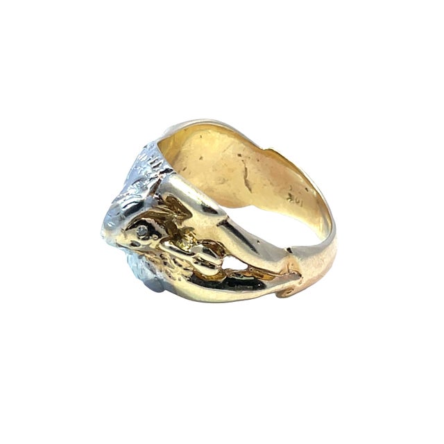 Modern 14k Yellow & White Gold Bold Sculptural Ring, Size 8 For Sale - Image 3 of 7