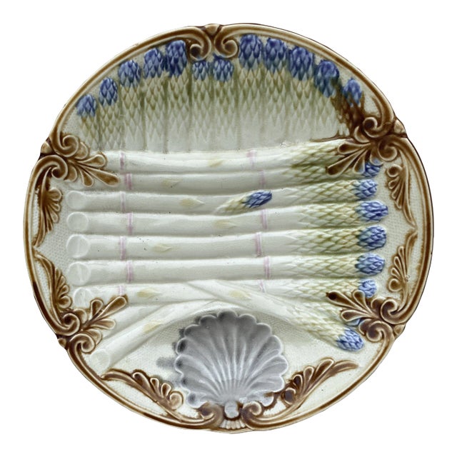 French Majolica Asparagus Plate Onnaing, Circa 1890 For Sale
