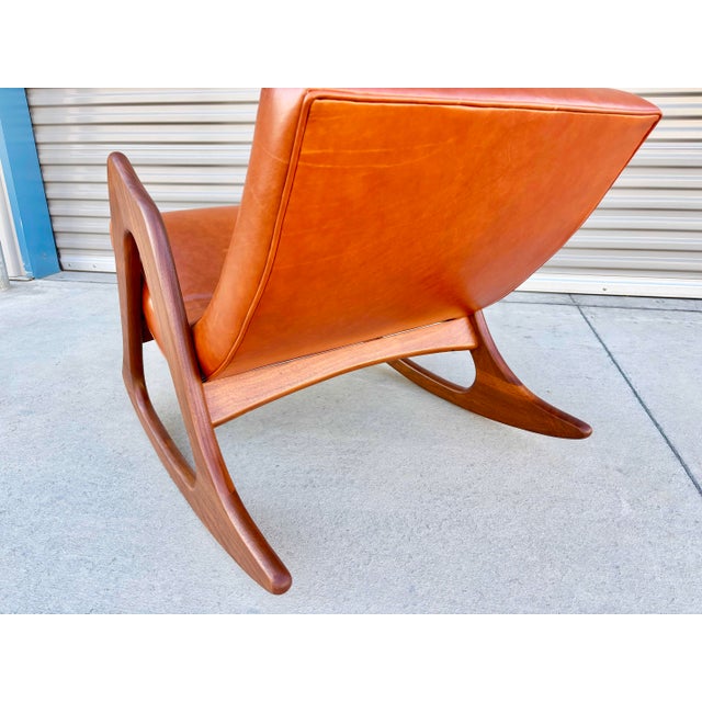 Mid Century Walnut and Leather Rocking Chair by Adrian Pearsall For Sale - Image 11 of 12