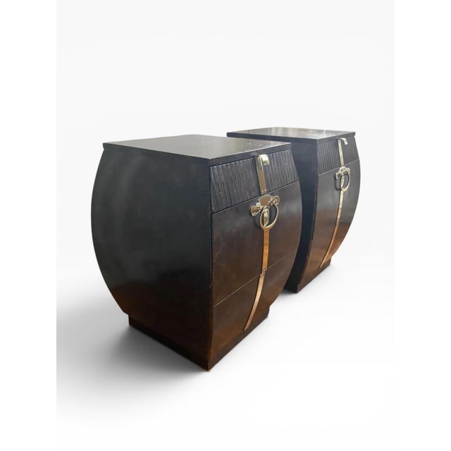 Brown 1960s Pair of John Widdicomb Barrel-Front Nightstands With Brass Strap Hardware For Sale - Image 8 of 18