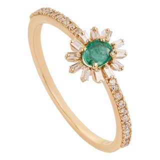 Art Deco Sunburst Emerald & Baguette Diamond Promise Ring Size 5 in 14k Yellow Gold For Sale
