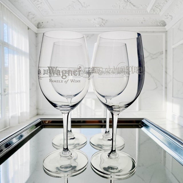 Manufactured by Riedel for Caymus Vineyards, this set of four promotional crystal wine glasses exemplifies the quality and...