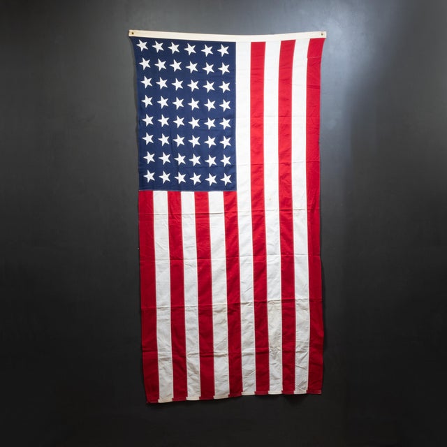 American Large Valley Forge American Flag With 48 Stars c.1940-1950 For Sale - Image 3 of 6