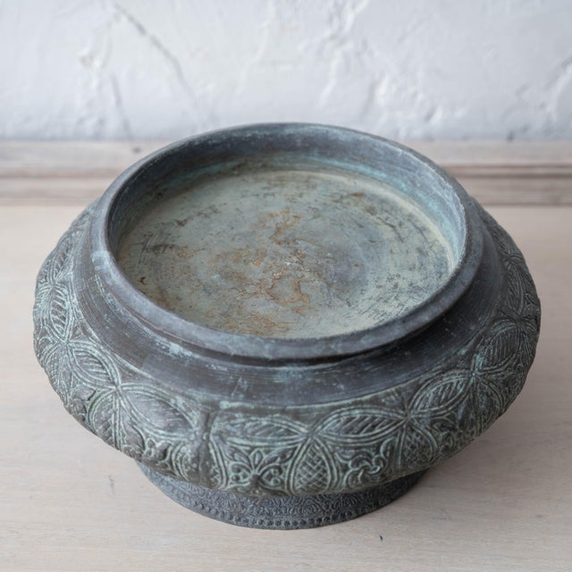 Brunei Lengguai Betel Nut Container, c.1900 For Sale In Savannah - Image 6 of 12