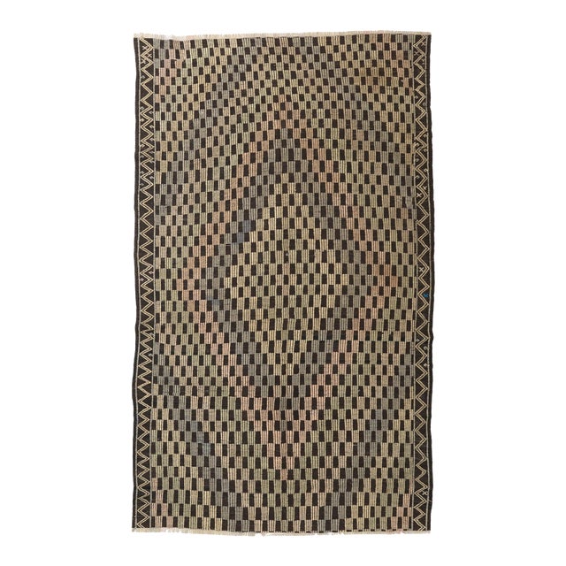 Unique Embroidered Vintage Kilim Rug - 5`9″ X 8`7″ For Sale