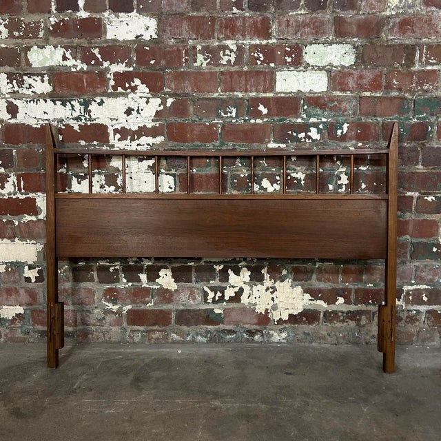 Mid century modern full size headboard designed by Merton Gershun for Dillingham. This piece features sleek lines and...