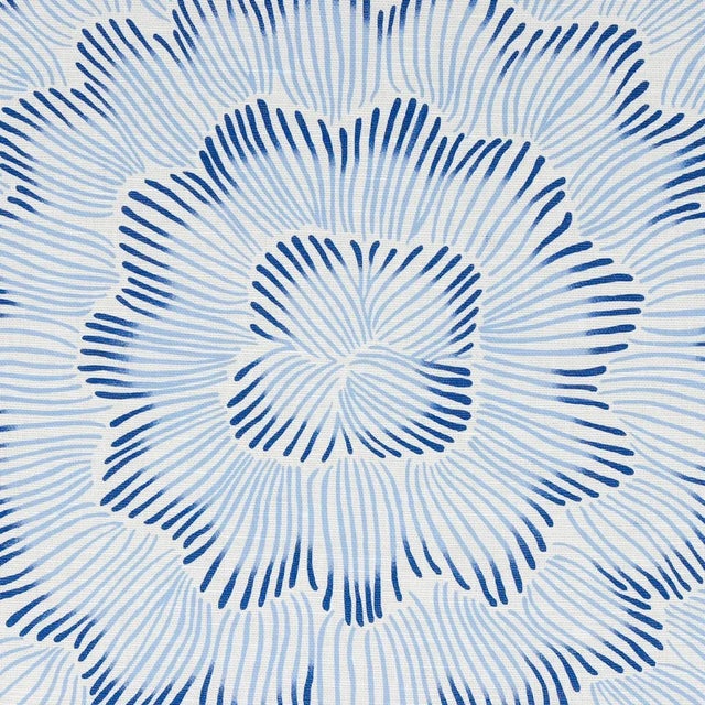 Contemporary Sample - Schumacher x Celerie Kemble Feather Bloom Fabric in Two Blues For Sale - Image 3 of 4