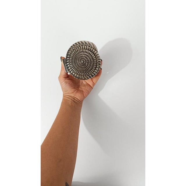 Vintage Sundial Shell-Shaped Silver-Plated Metal Trinket Case Box, 1970s For Sale - Image 3 of 17