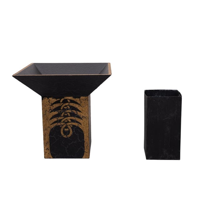 Art Deco style Jardiniere. Very stylish graphs. Very nice craquelure on the wood. Comes complete with a sink inner basket.