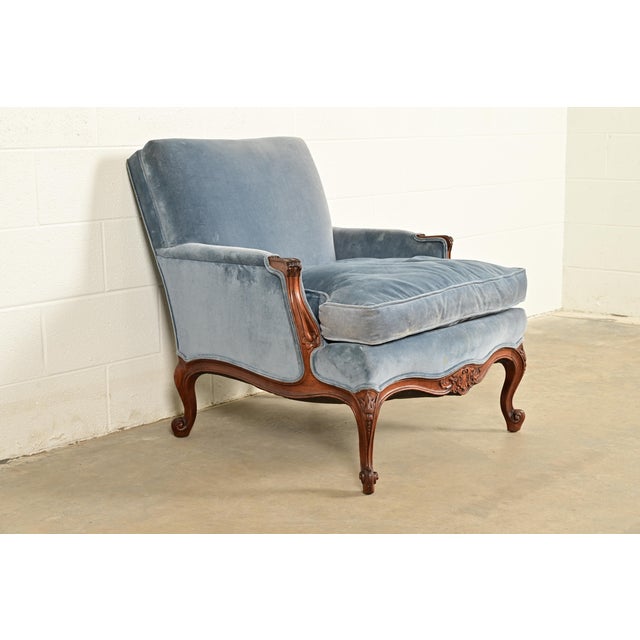Wood Baker Furniture Style French Provincial Louis XV Carved Walnut Velvet Upholstered Lounge Chair and Ottoman | Circa 1960s For Sale - Image 7 of 16