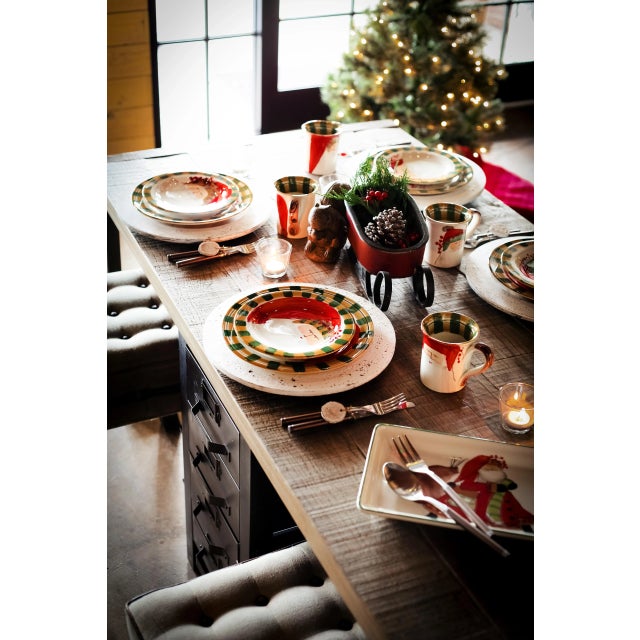 The Old St. Nick Assorted Canape Plates feature the handpainted designs of maestro artisan Alessandro Taddei. Care...