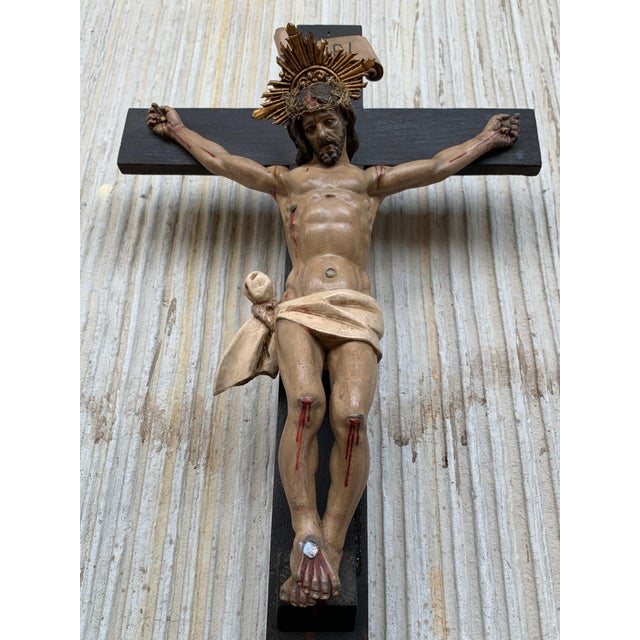 Early 20th Century Art Decò Hand Carved Wooden Crucifix with Stunning Bronze Corpus of Christ For Sale - Image 6 of 18