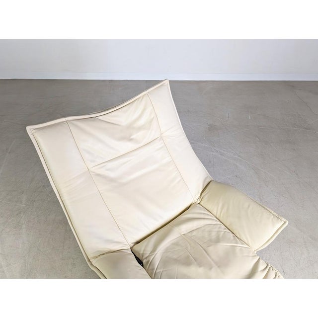 Veranda Lounge Chair in Leather by Vico Magistretti for Cassina, 1980s For Sale - Image 11 of 17