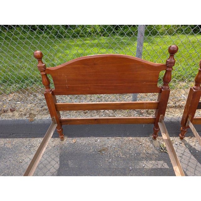 Vintage Cannonball American Colonial Carved Cherry Wood Twin Size Bedframe - A Pair For Sale - Image 11 of 11