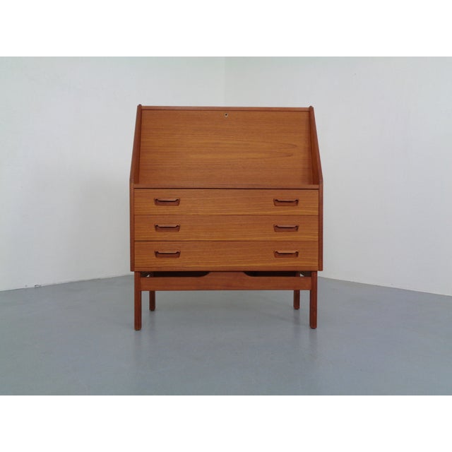 Mid-Century Modern Danish Teak Secretaire from Dyrlund, 1960s For Sale - Image 3 of 18