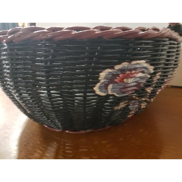 1980s Black Wicker Basket With Brown Trim and Painted Floral Motif For Sale In New Orleans - Image 6 of 9