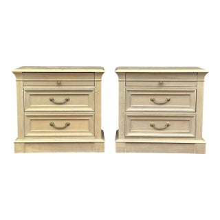 1990's Ethan Allen Medallion Three Drawer Solid Wood Nightstands - a Pair For Sale