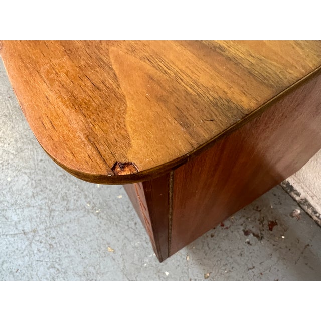 Mid-Century Sculpted Walnut Credenza by Young Manufacturing, Attributed For Sale - Image 15 of 17